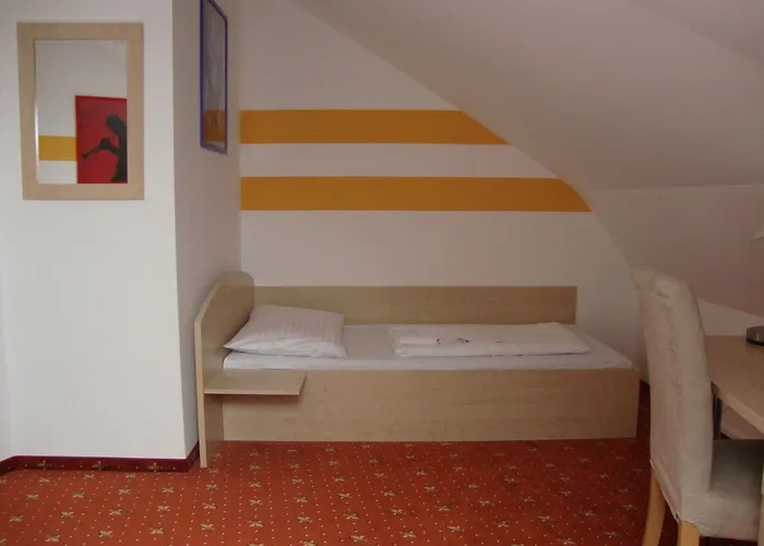 Lenas Donau Hotel