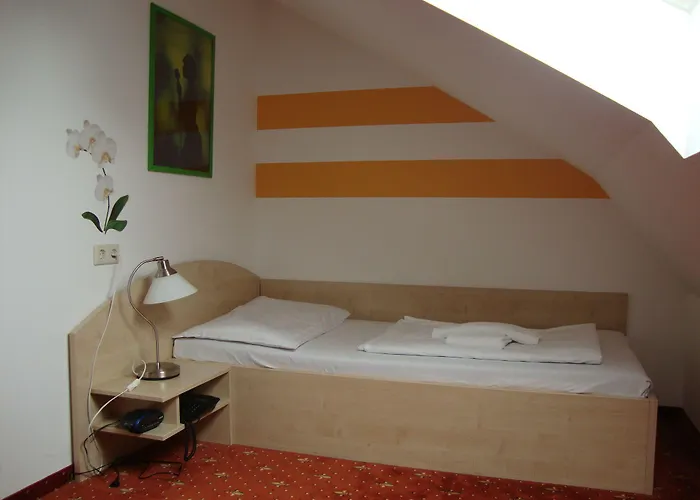 Lenas Donau Hotel Wien